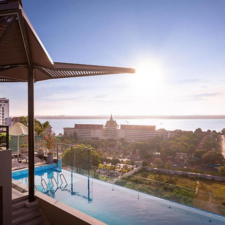 Chaiya Palace Hotel Phnom Penh Exterior photo